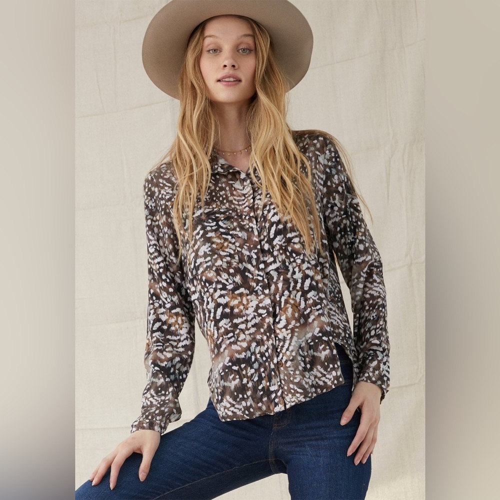 Cloth and Stone Brushed Feather Button Down Blouse Women’s XXS Anthropologie